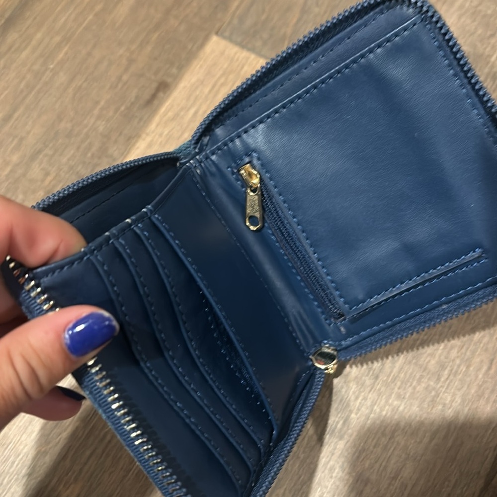 Bumblebee Wallet - Picture 3 of 3